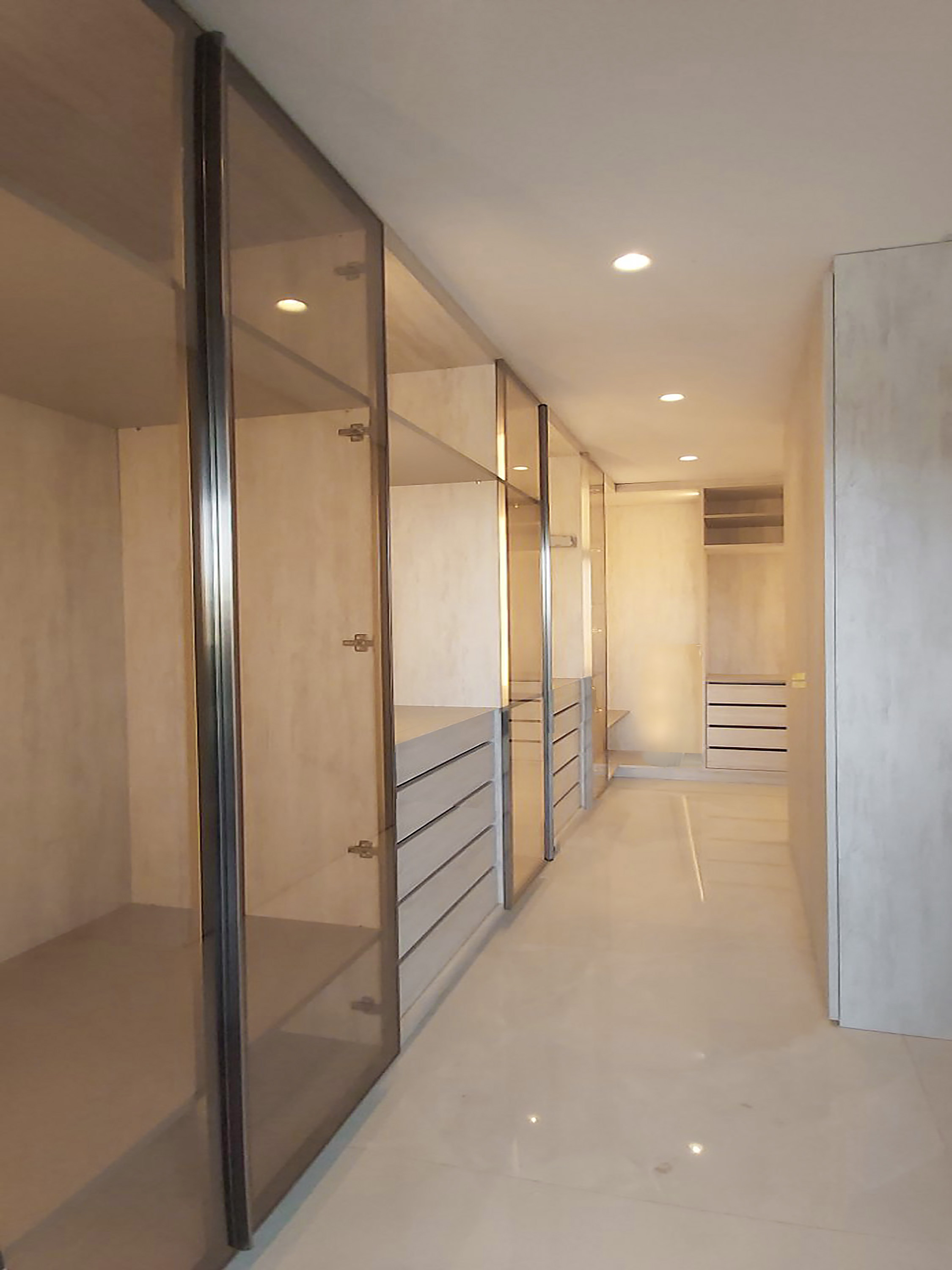 Walk In Closet - Interior design detail 3 by Ilia Dabiza - Dressing Rooms & Closets
