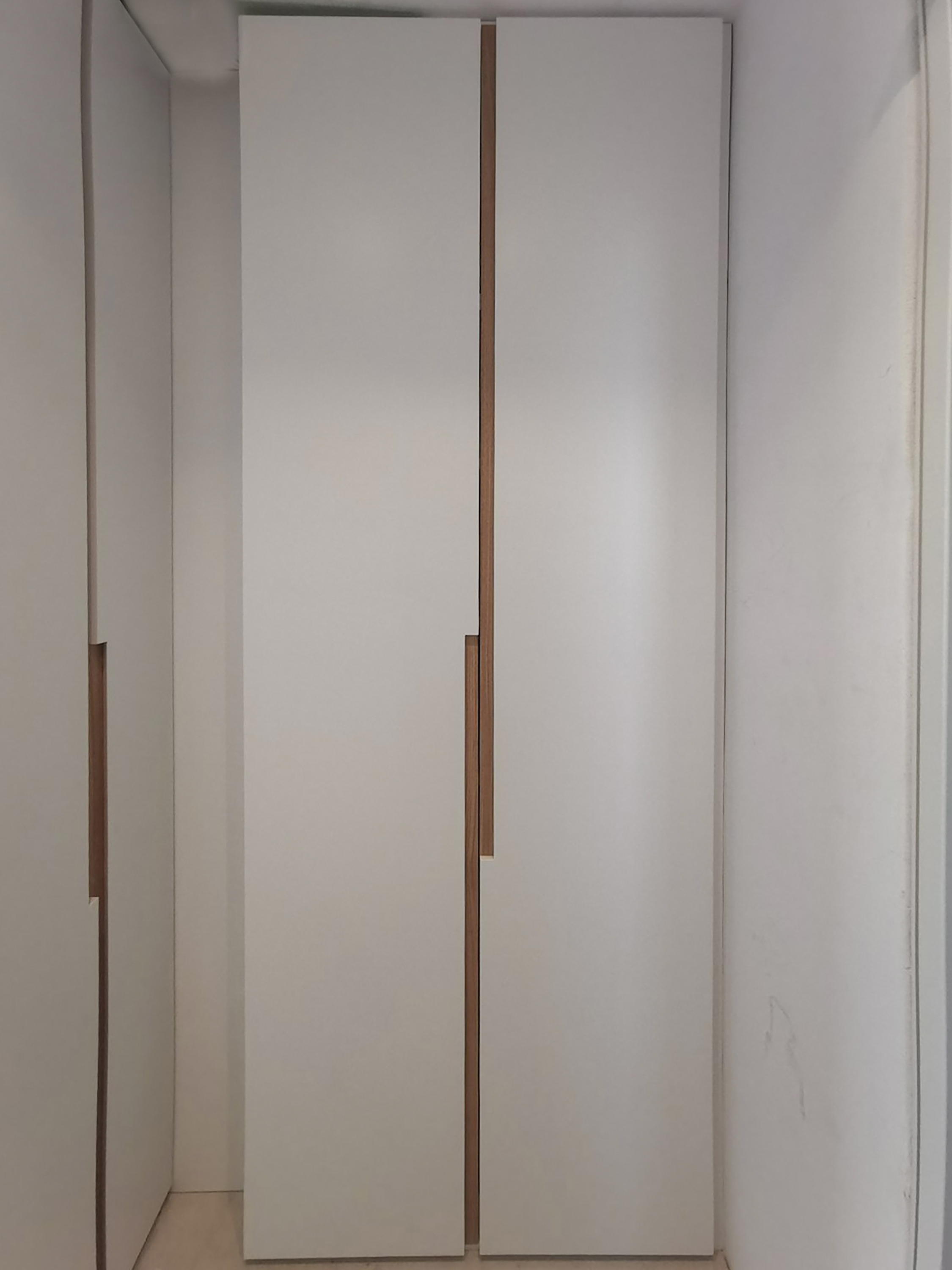 Wardrobe & Closet Styles - Interior design detail 2 by Ilia Dabiza - Dressing Rooms & Closets