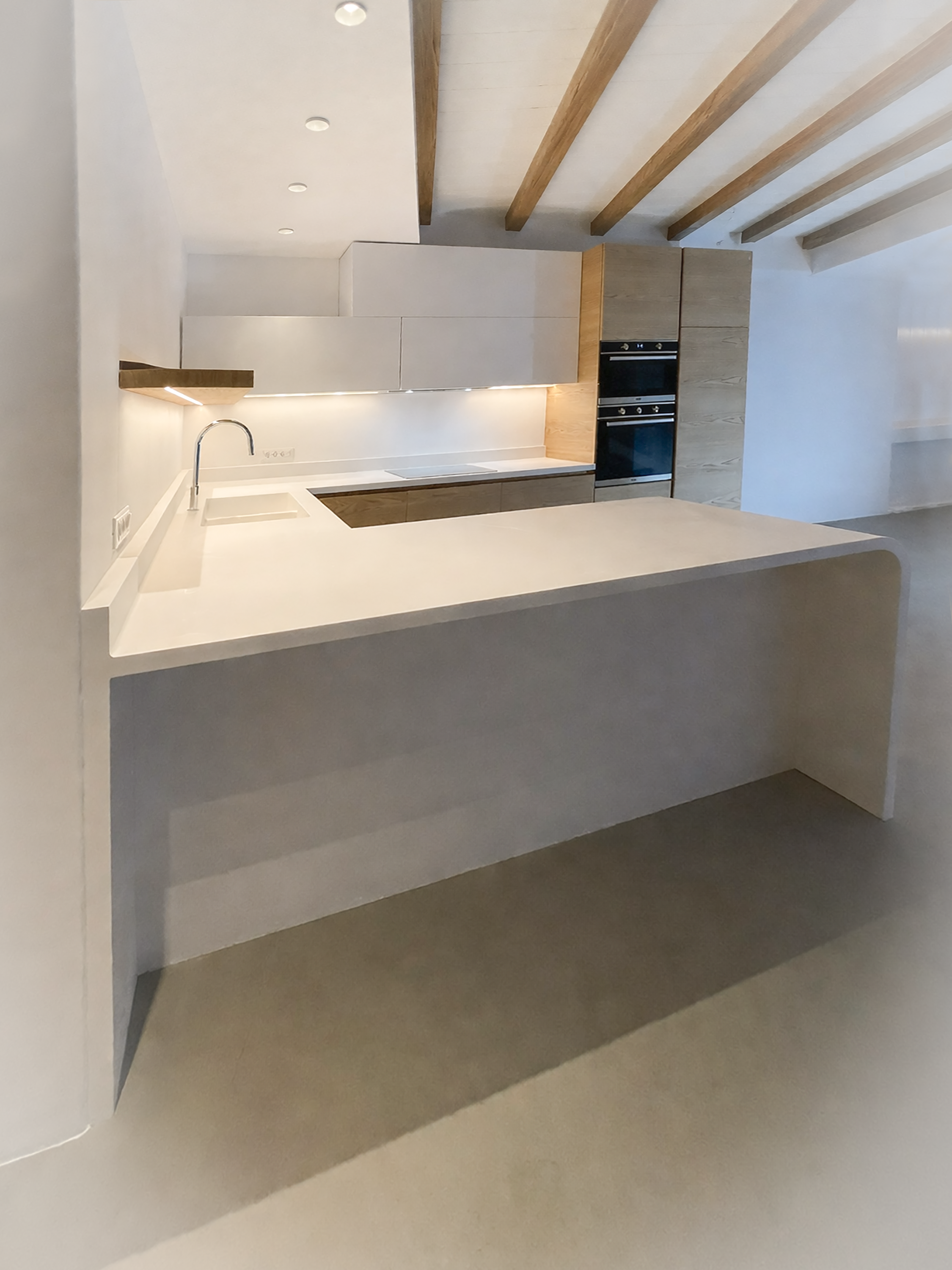 Smooth White & Oak - Interior design detail 1 by Ilia Dabiza - Kitchen