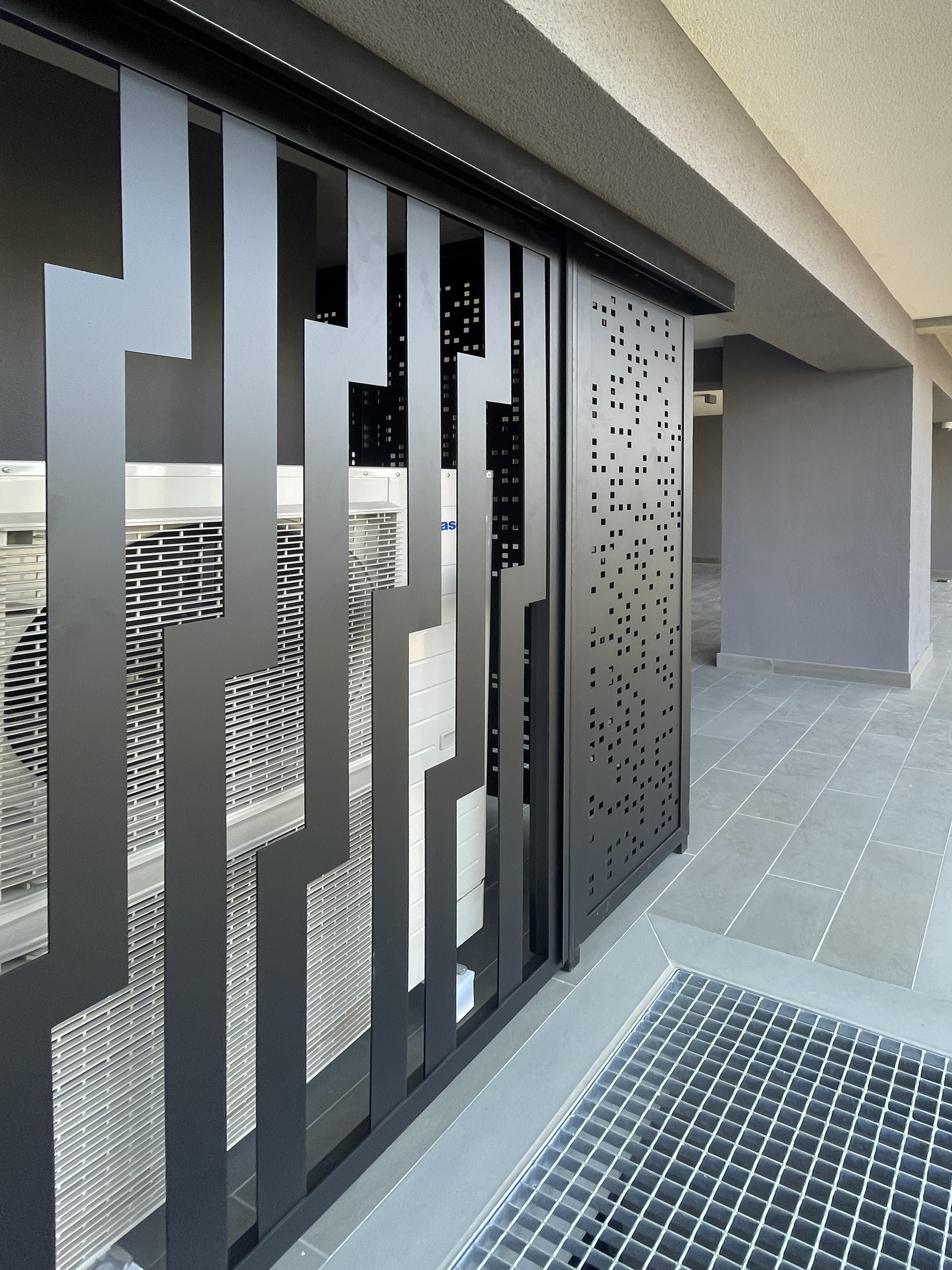 Metal Outdoor - Interior design detail 2 by Ilia Dabiza - Wall Covering & Custom Doors