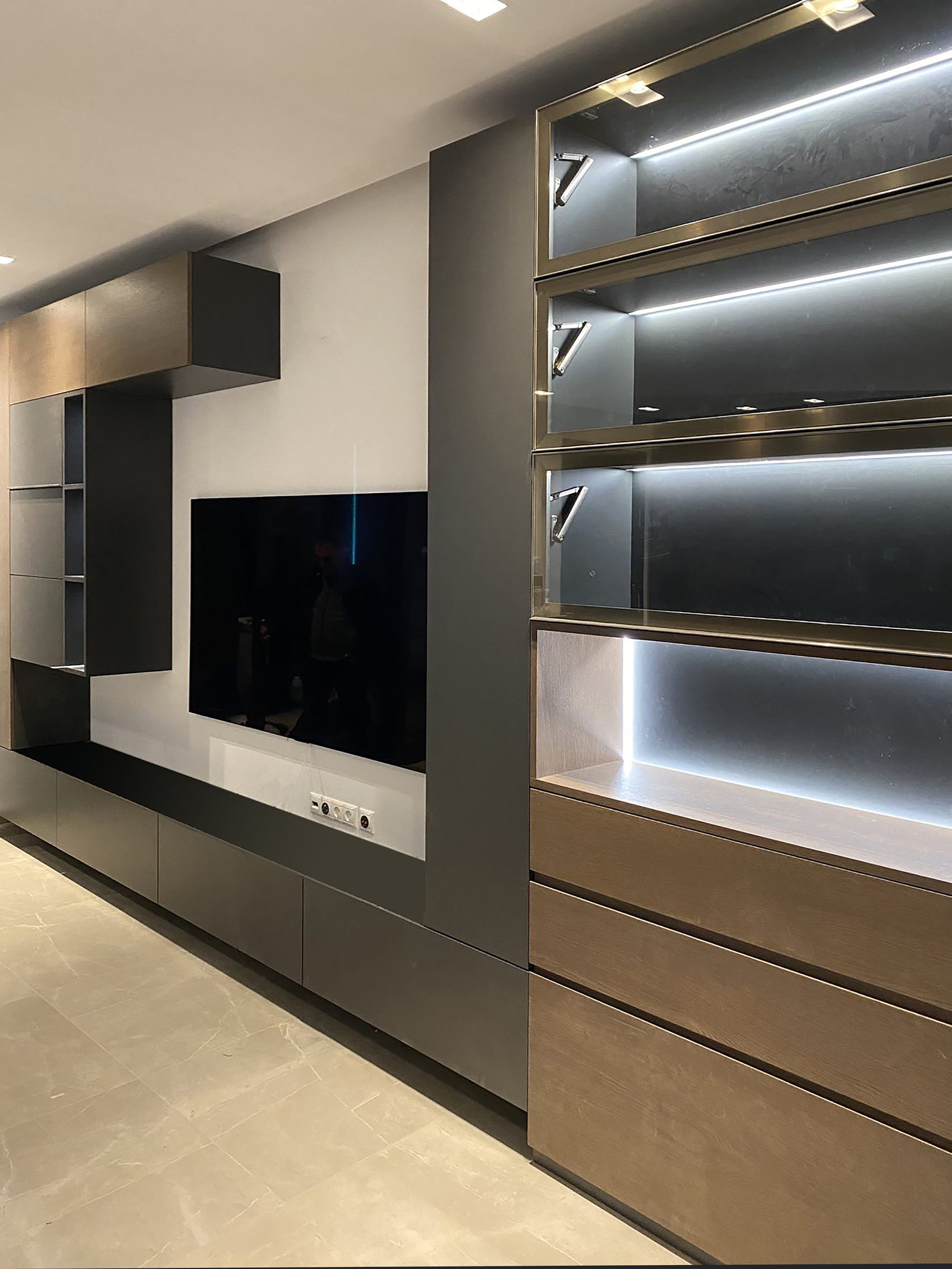 Wall Mount TV - Interior design detail 1 by Ilia Dabiza - Architectural Precision