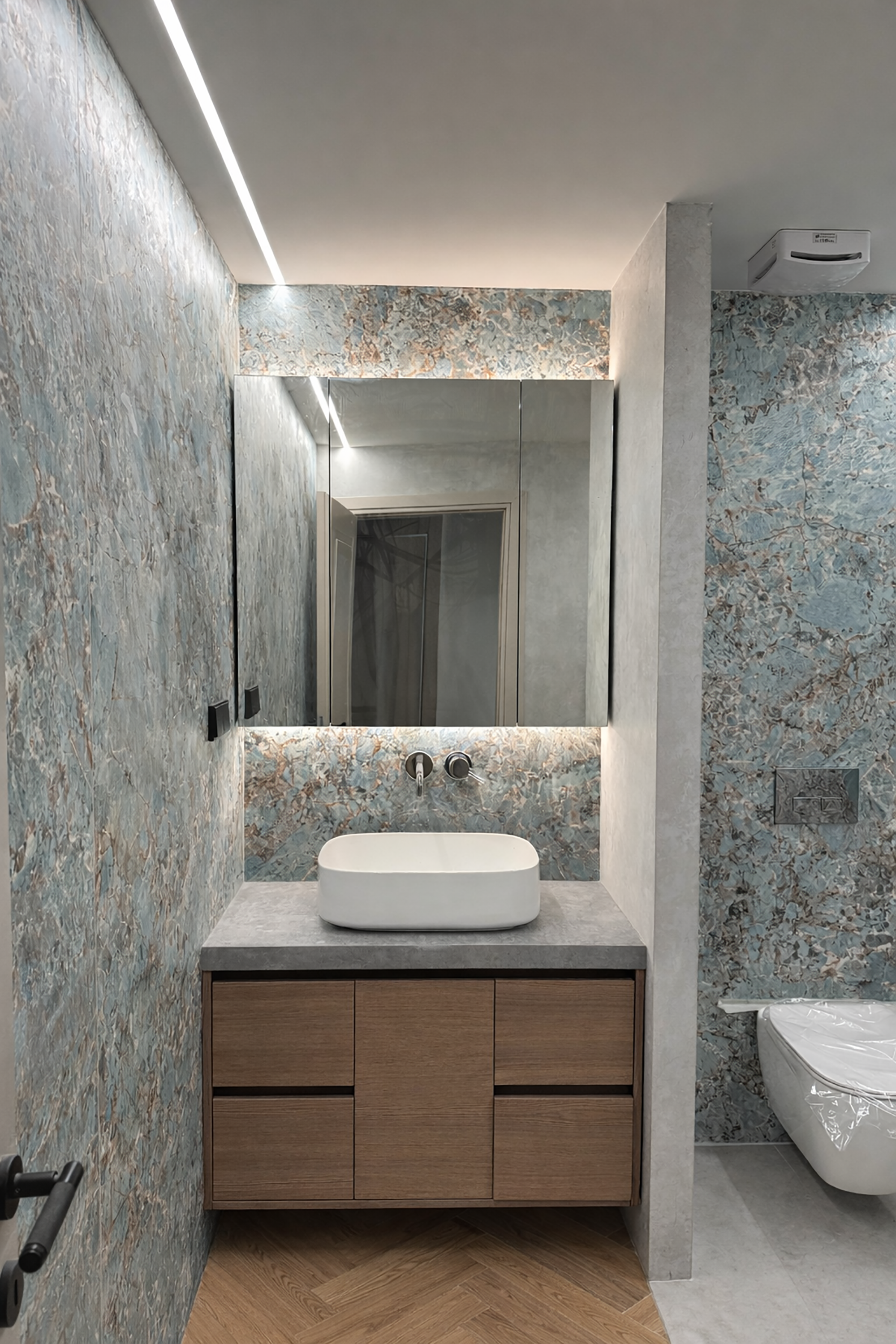 Full-Floor Apartment - Interior design detail 16 by Ilia Dabiza - Residential