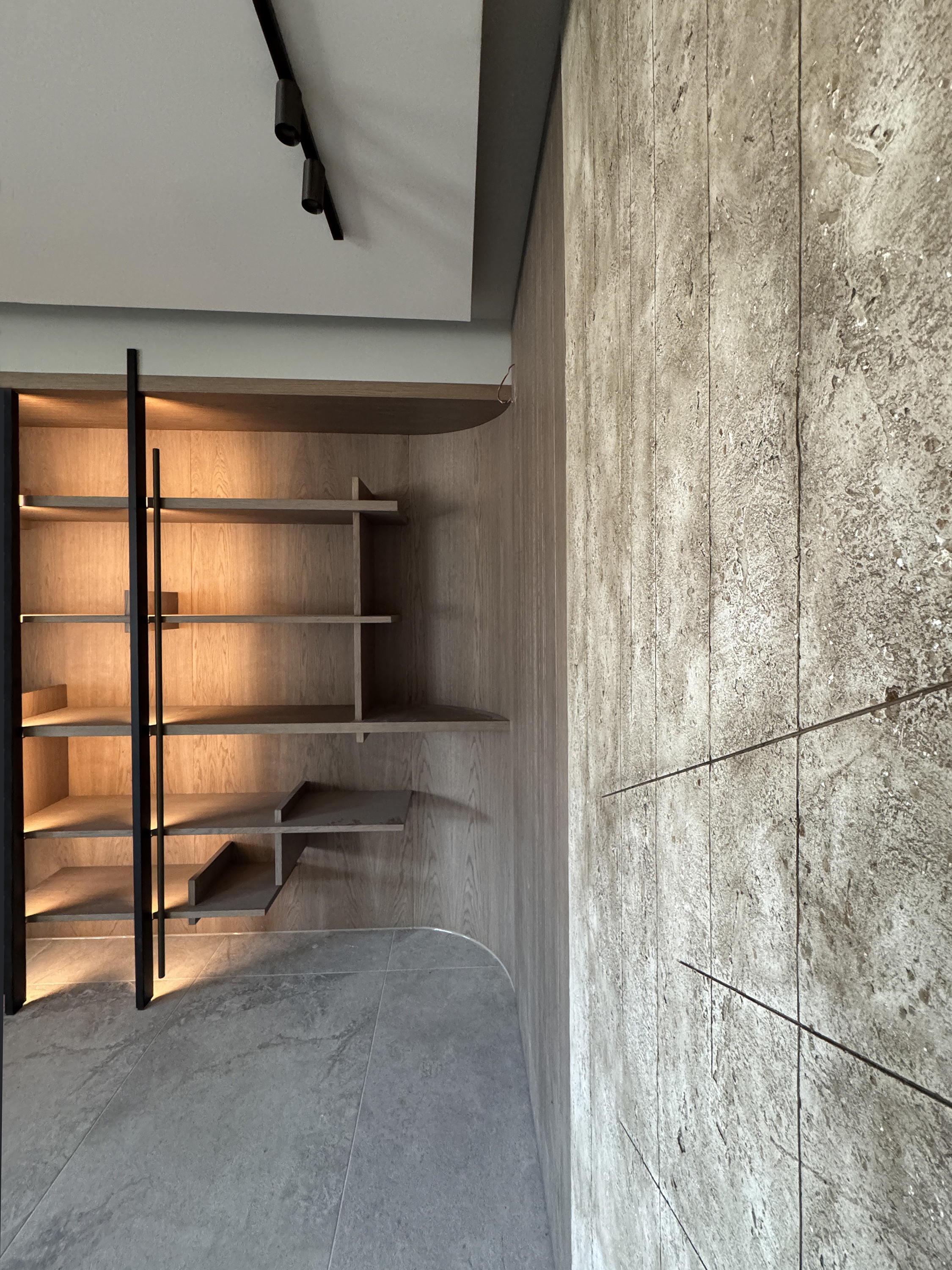 Full-Floor Apartment - Interior design detail 8 by Ilia Dabiza - Residential